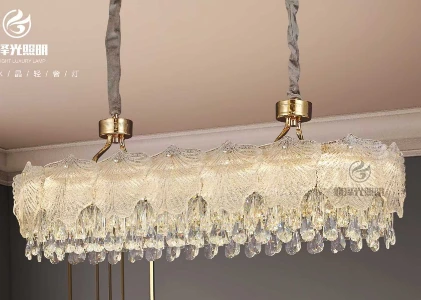 Arvia-Opulent Golden Pendant Light